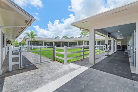 A home in Loxahatchee