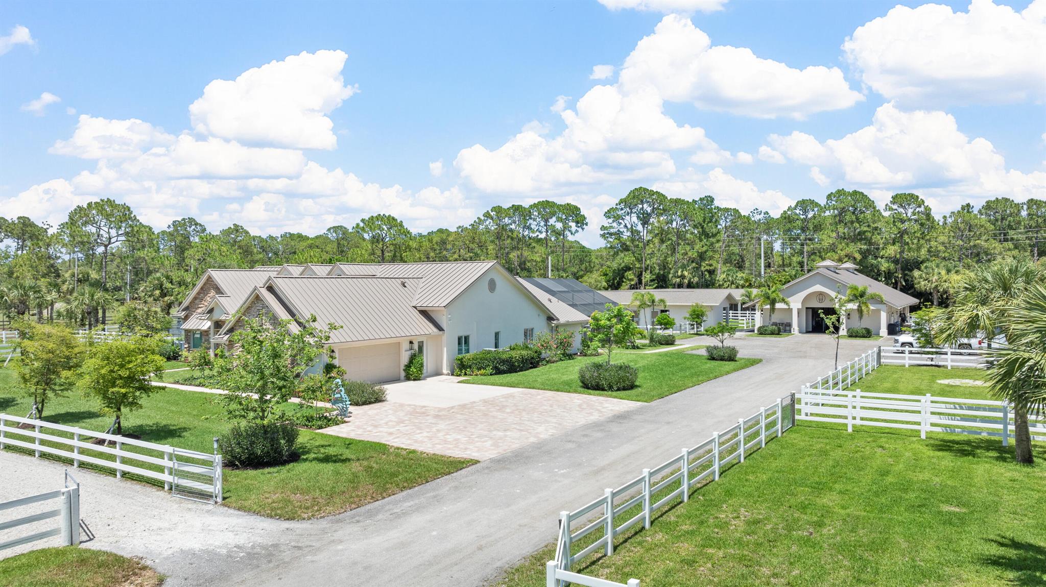 FOX TRAIL - Residential