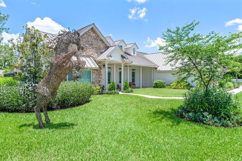 A home in Loxahatchee