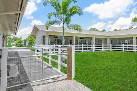 A home in Loxahatchee