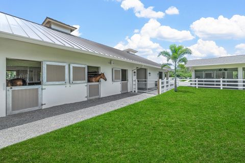 A home in Loxahatchee