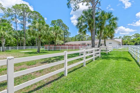 A home in Loxahatchee