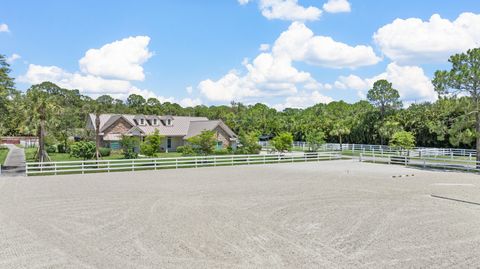 A home in Loxahatchee