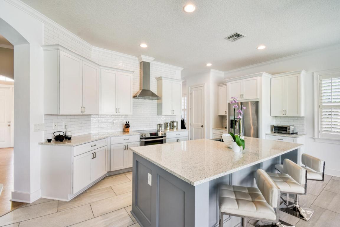 WHITEHORSE ESTATES - Residential