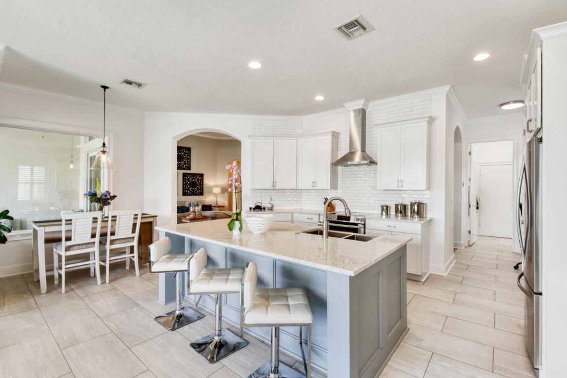 WHITEHORSE ESTATES - Residential