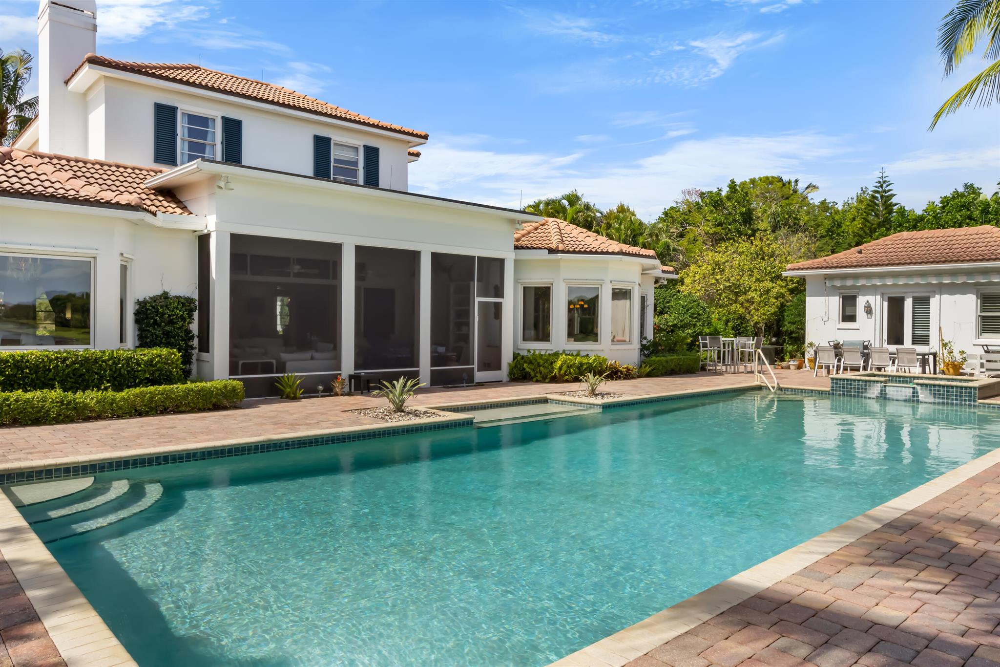 LOBLOLLY PINES - Residential