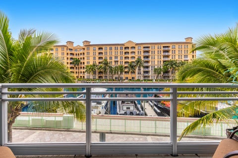 Tiny photo for 2950 NE 188th Street #122, Aventura, FL 33180 (MLS # B26078796)