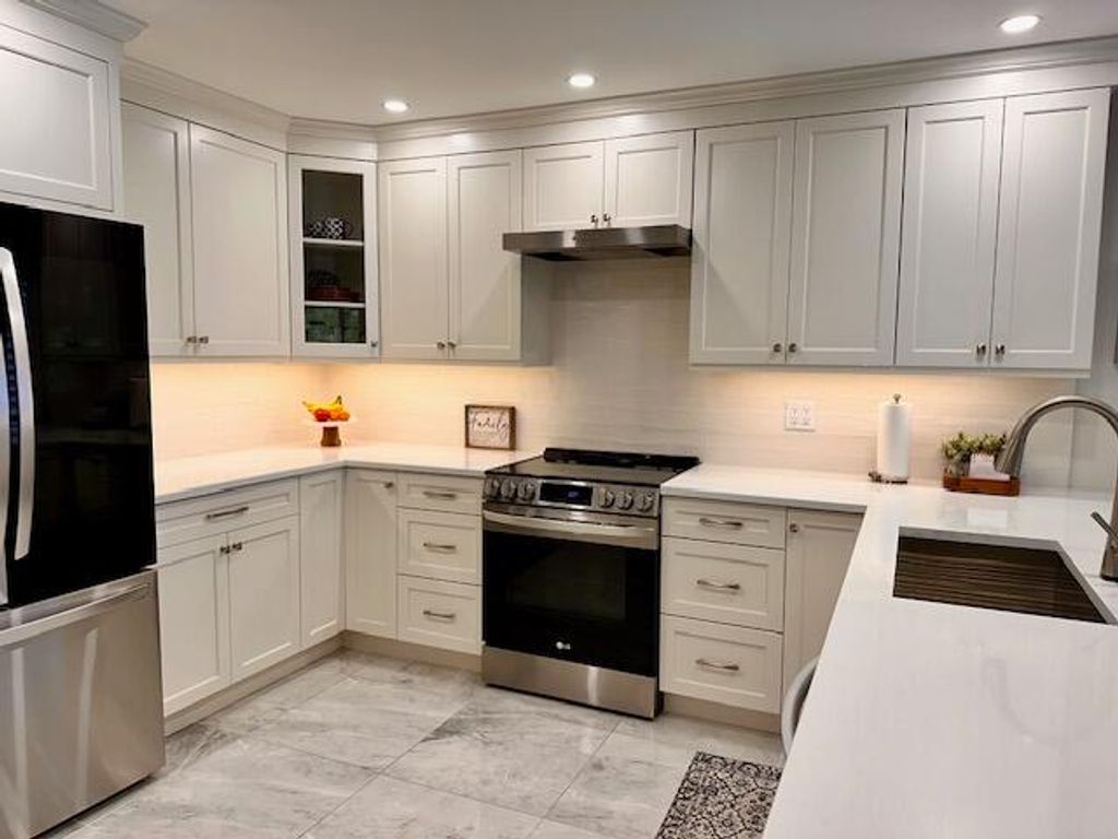 Photo of 6404 SE Brandywine Court #204, Stuart, FL 34997 (MLS # R10978430)