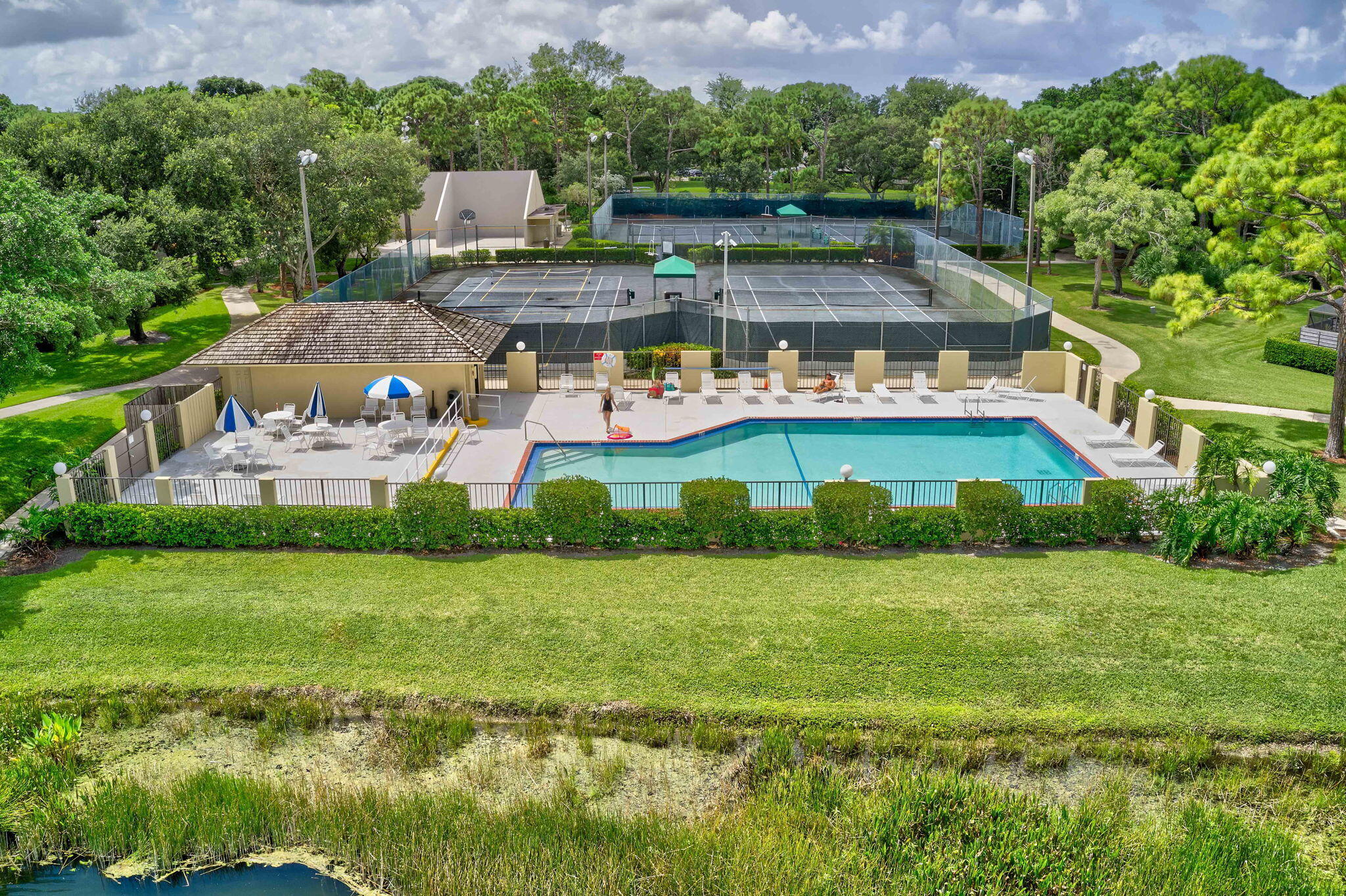 GLENWOOD TWNHS - Residential