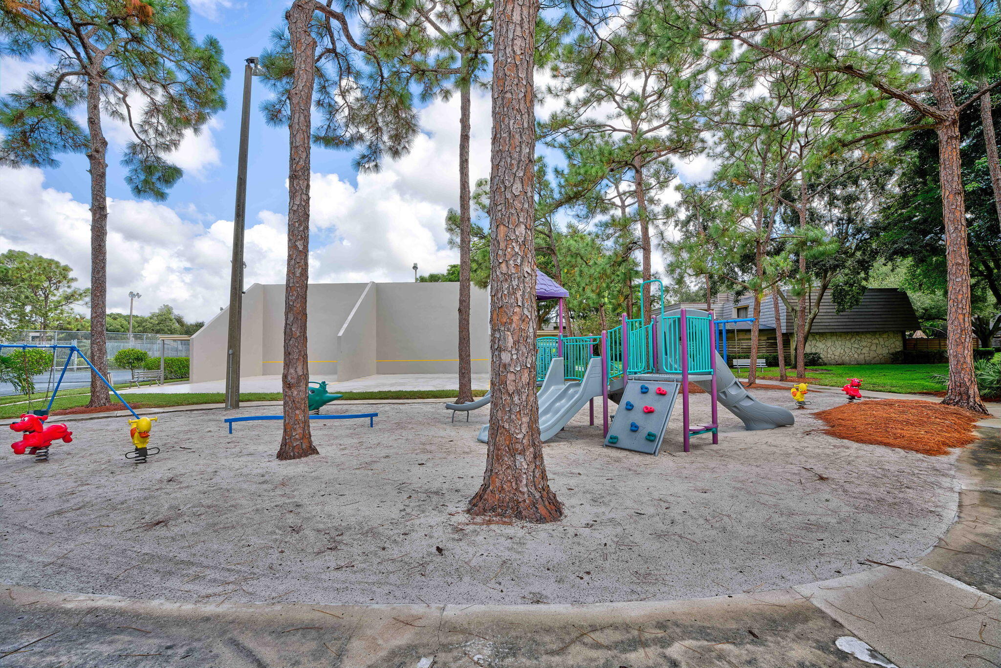 GLENWOOD TWNHS - Residential