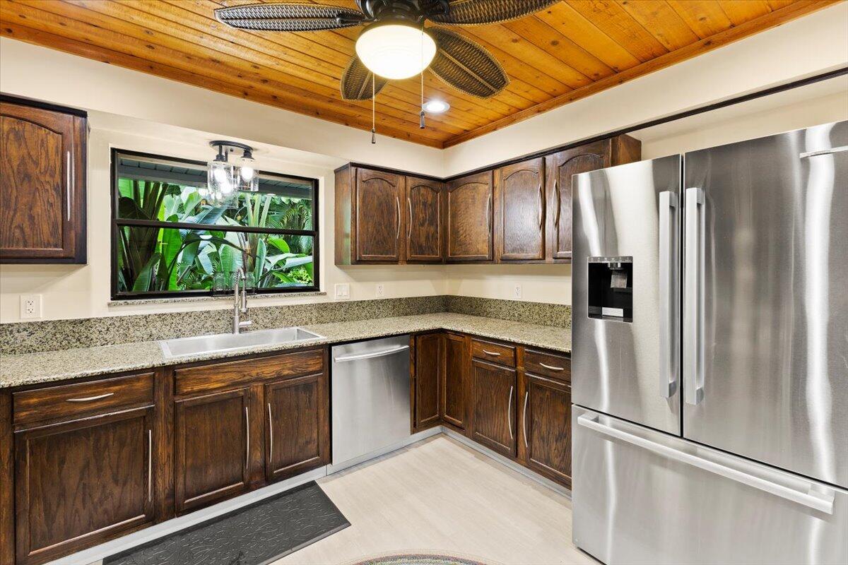 CRANE CREEK COUNTRY CLUB - Residential