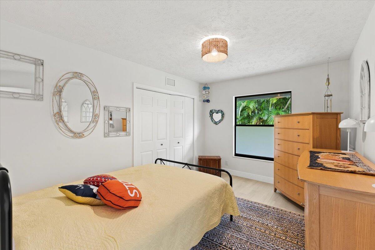 CRANE CREEK COUNTRY CLUB - Residential