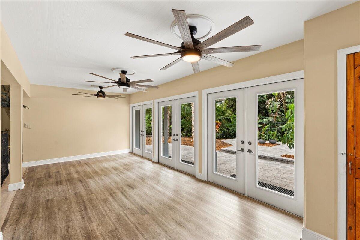 CRANE CREEK COUNTRY CLUB - Residential