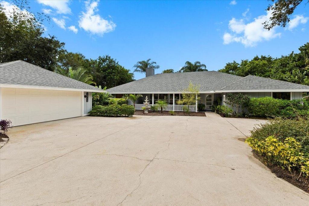 Photo of 1938 SW Winners Drive, Palm City, FL 34990 (MLS # R11135543)