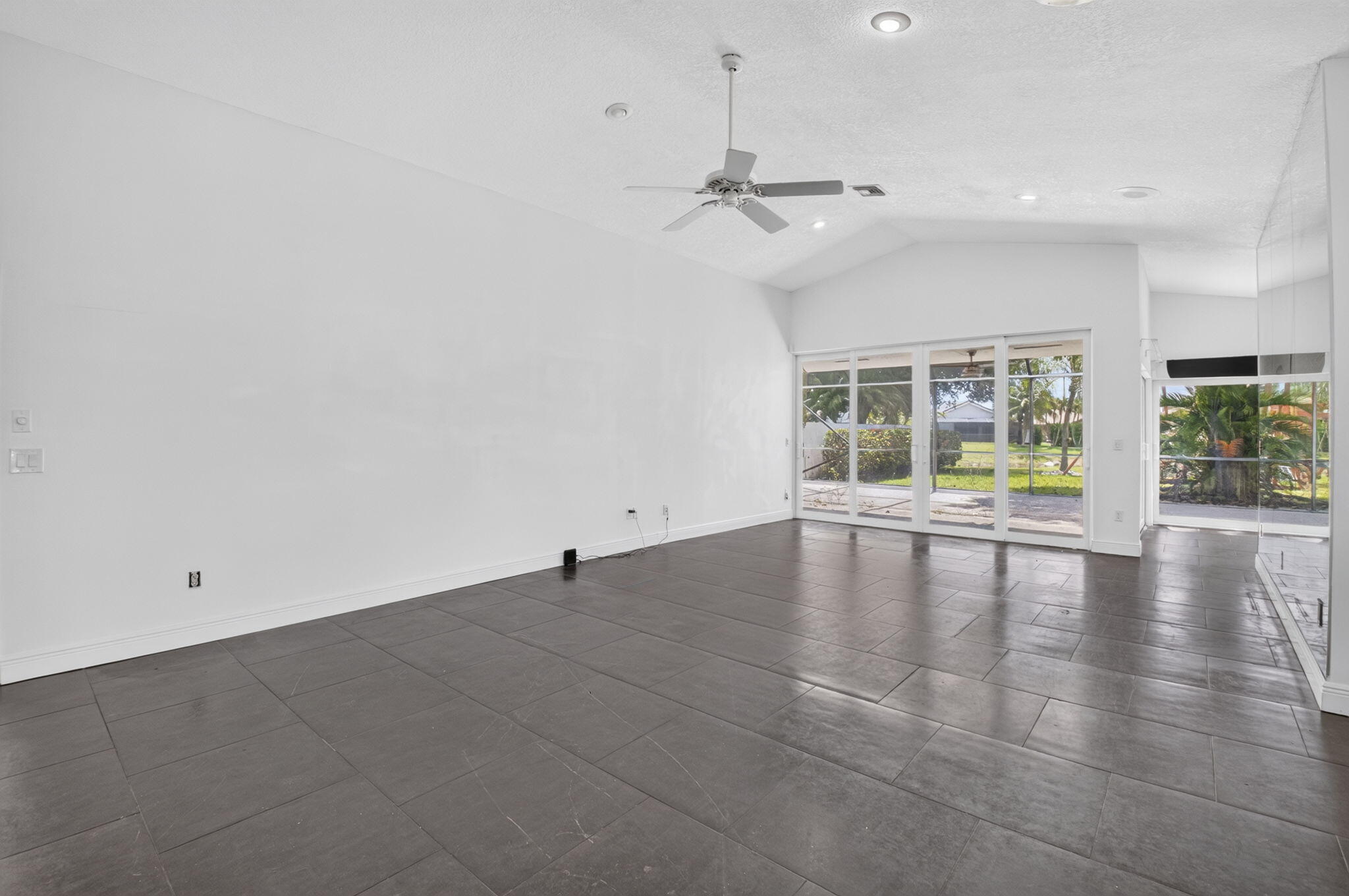 11134 Highland Circle