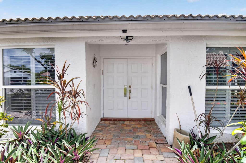 Photo of 11134 Highland Circle, Boca Raton, FL 33428 (MLS # B26049272)