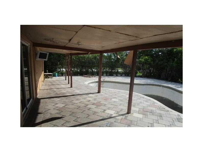 POMPANO BEACH HIGHLANDS - Residential