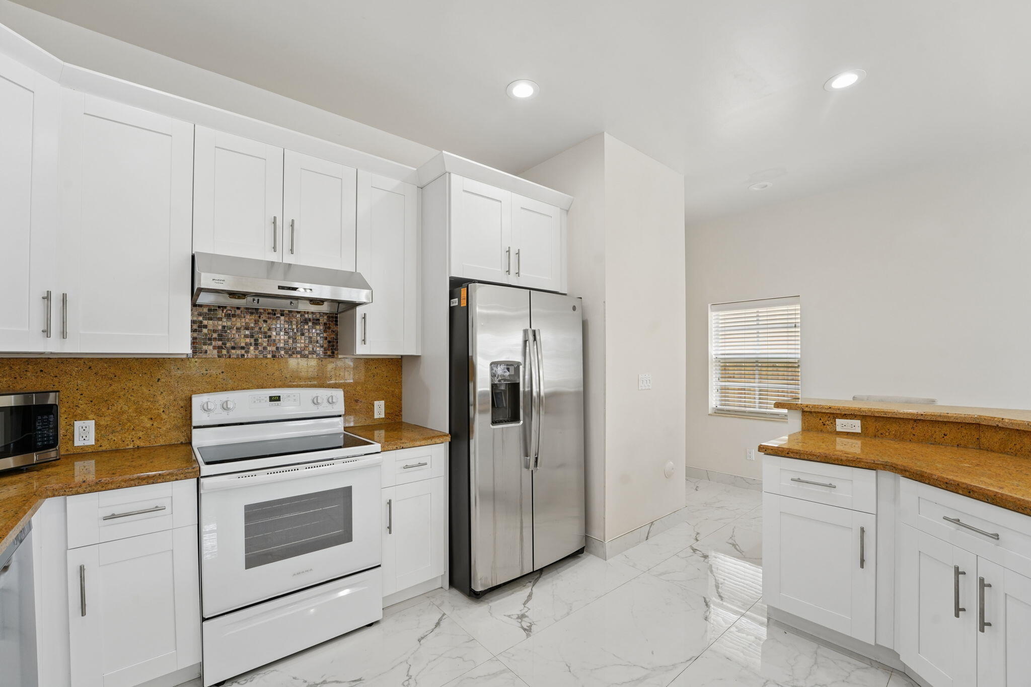 Tarpon River - Residential