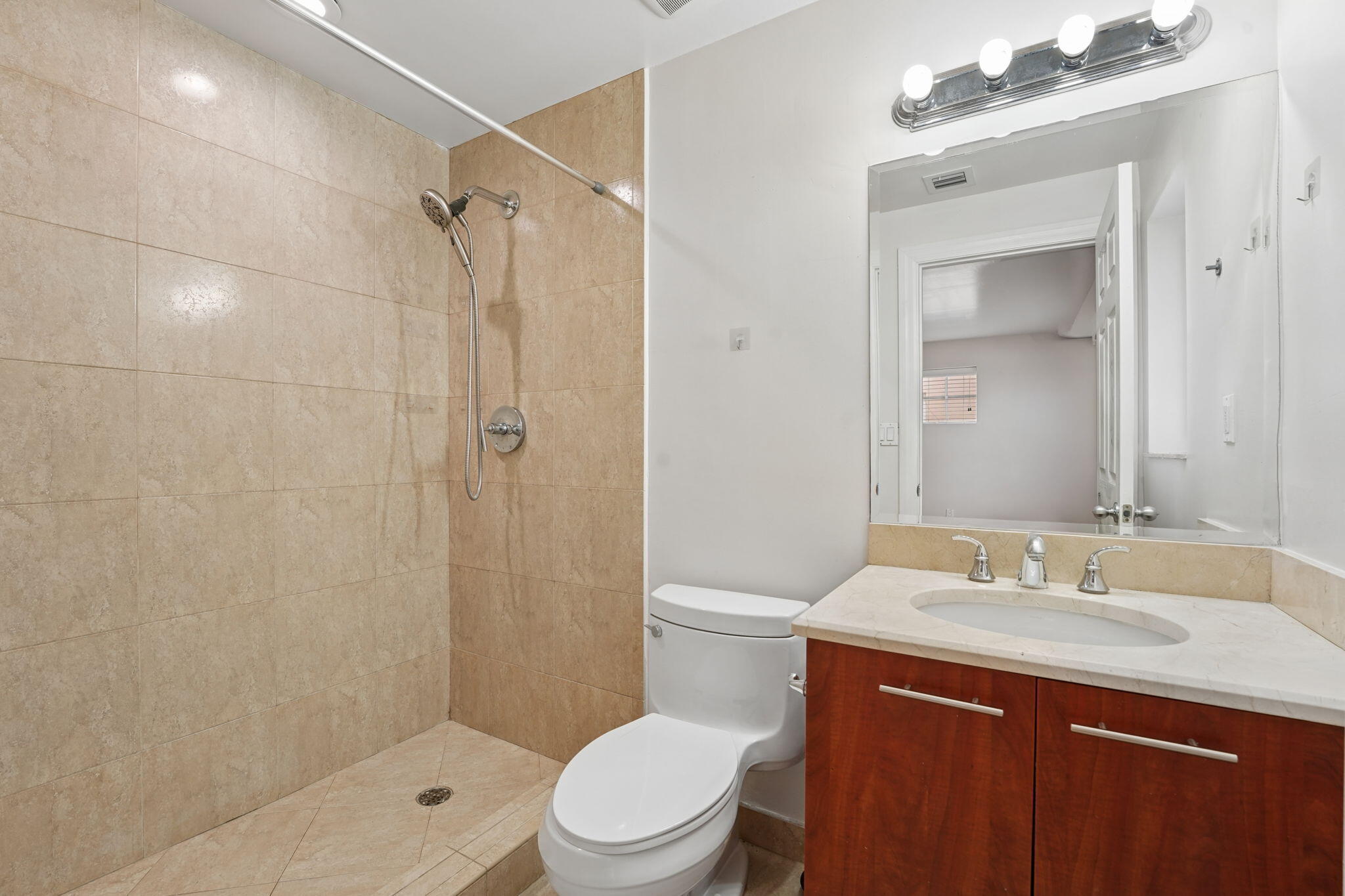 Tarpon River - Residential