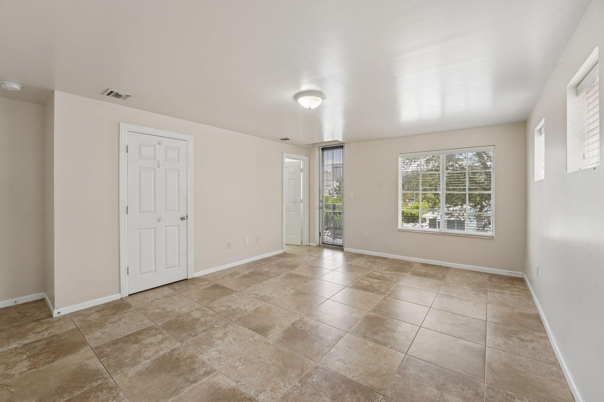 Tarpon River - Residential