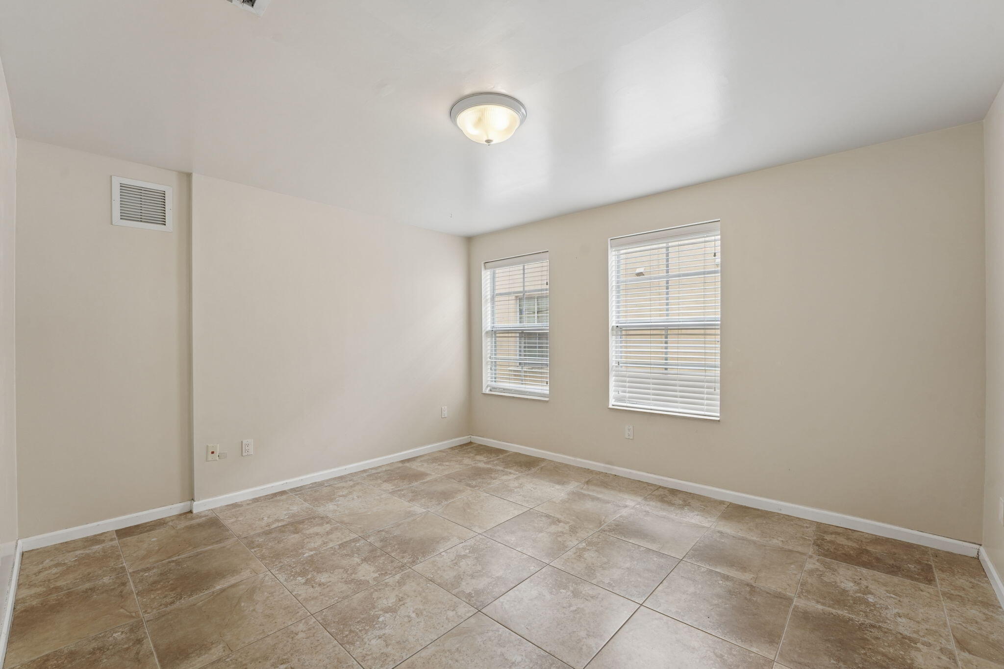 Tarpon River - Residential