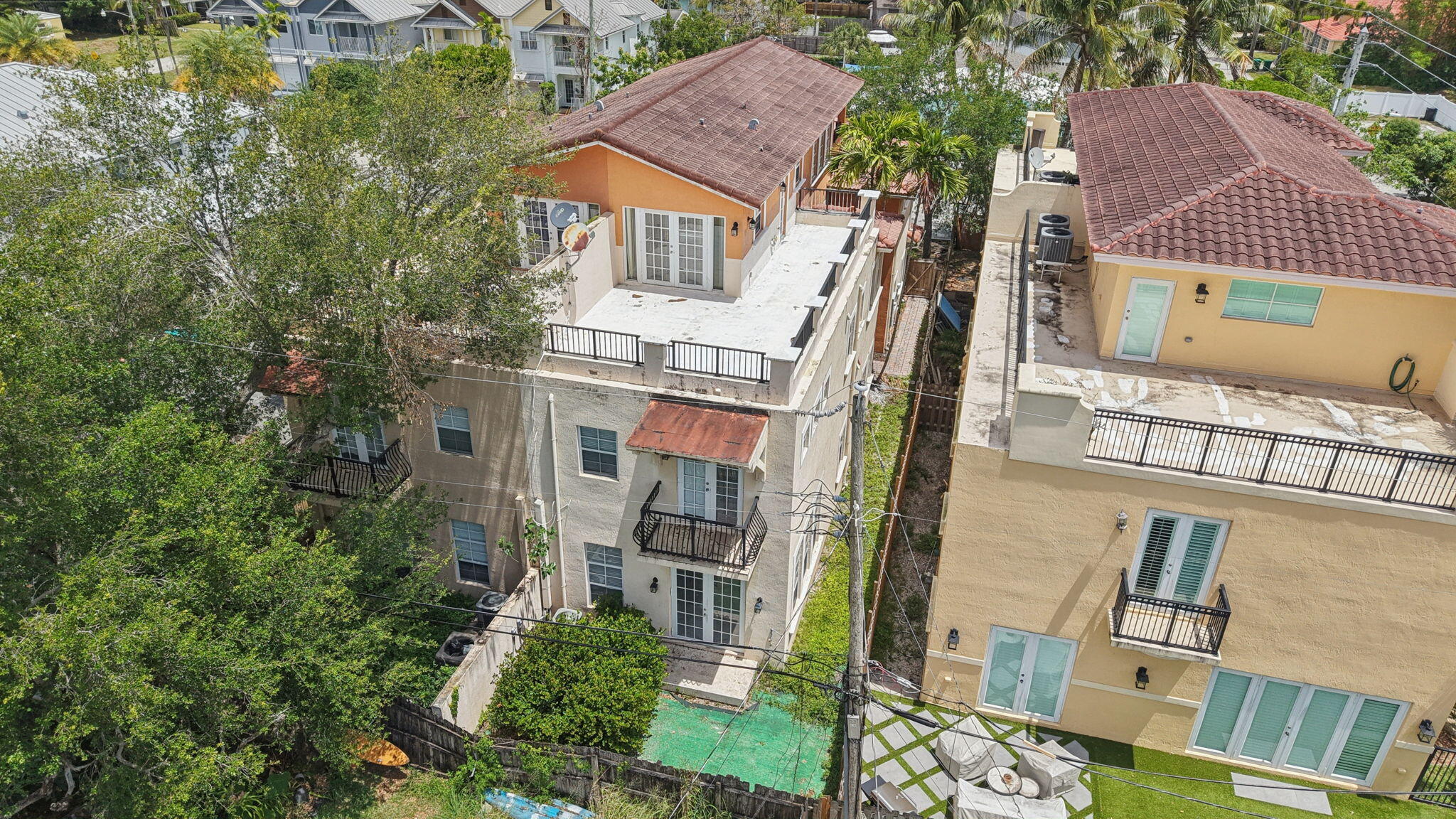 Tarpon River - Residential