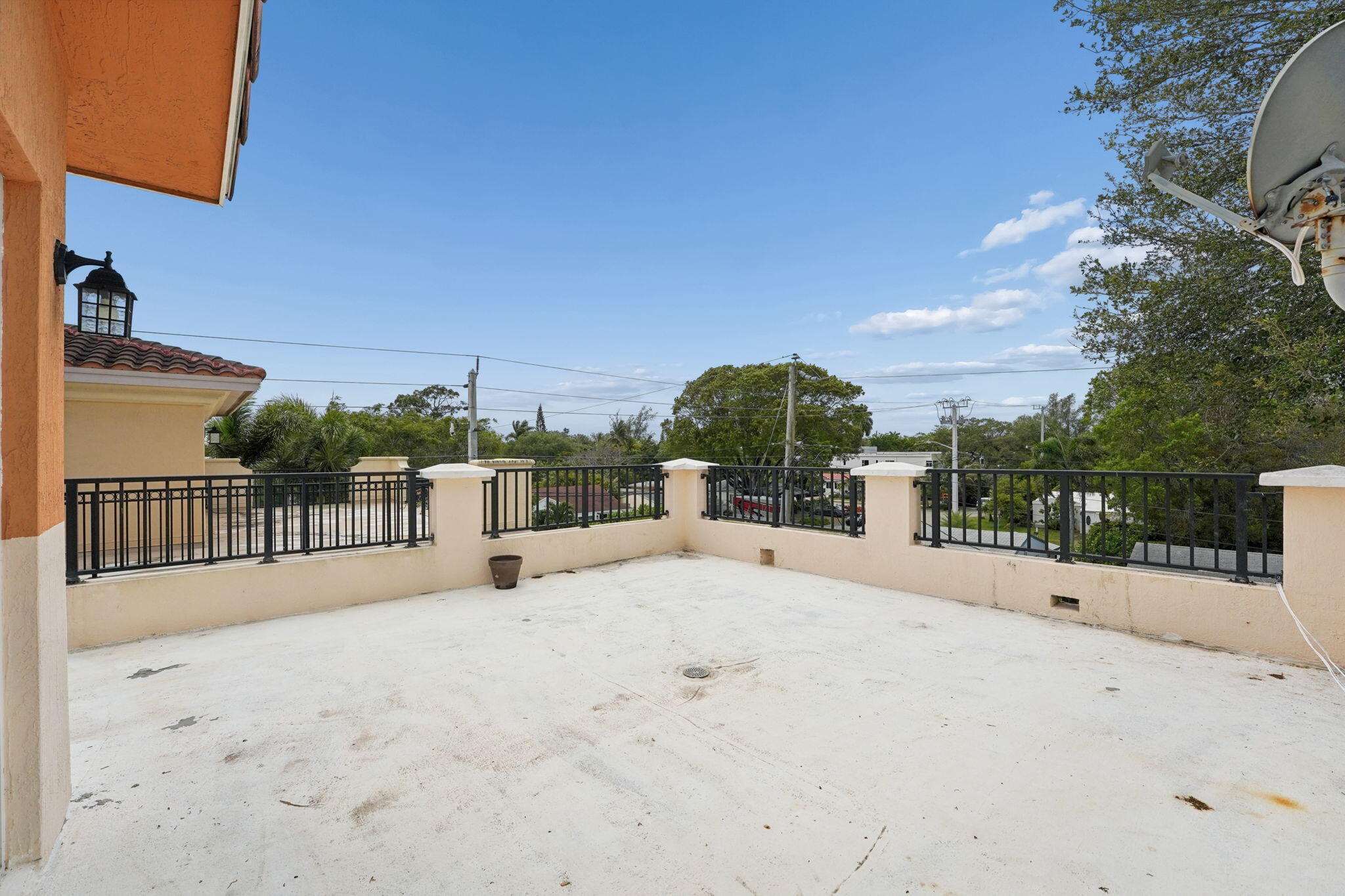 Tarpon River - Residential