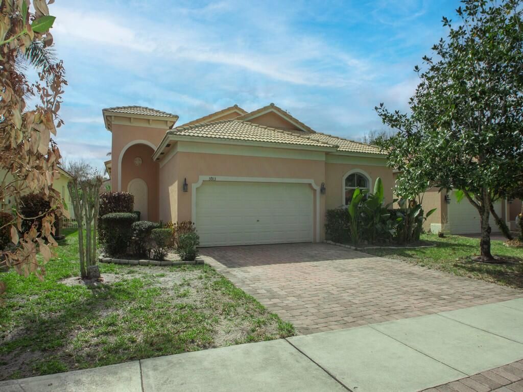 Photo of 5913 Spring Lake Terrace, Fort Pierce, FL 34951 (MLS # R11165445)