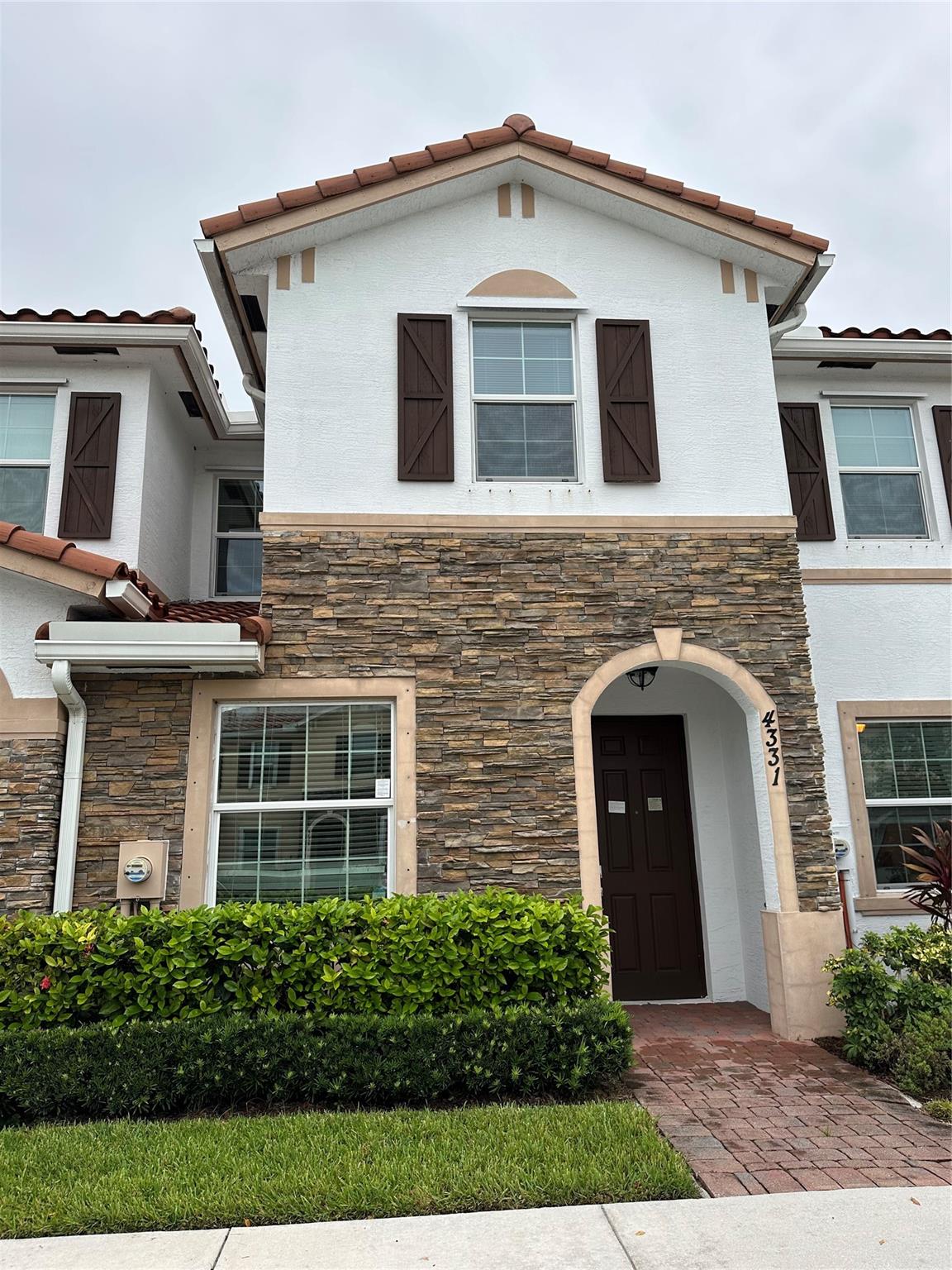 Charleston Commons - Residential