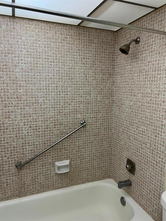 KINGS POINT CAPRI CONDOS - Residential