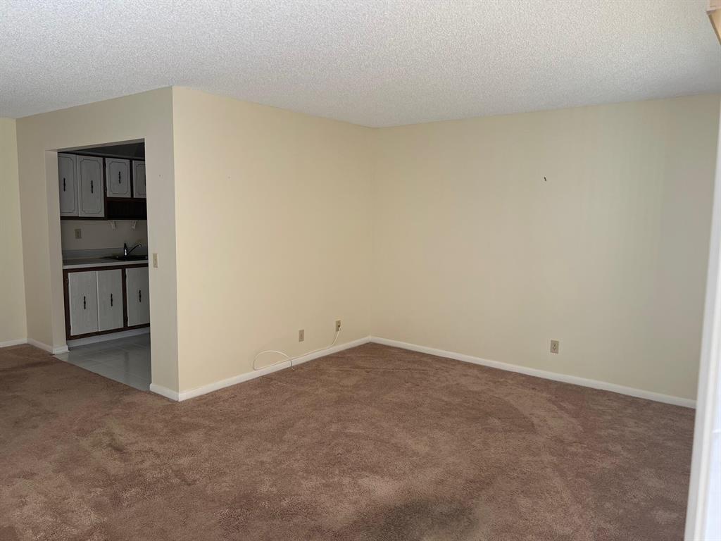 KINGS POINT CAPRI CONDOS - Residential