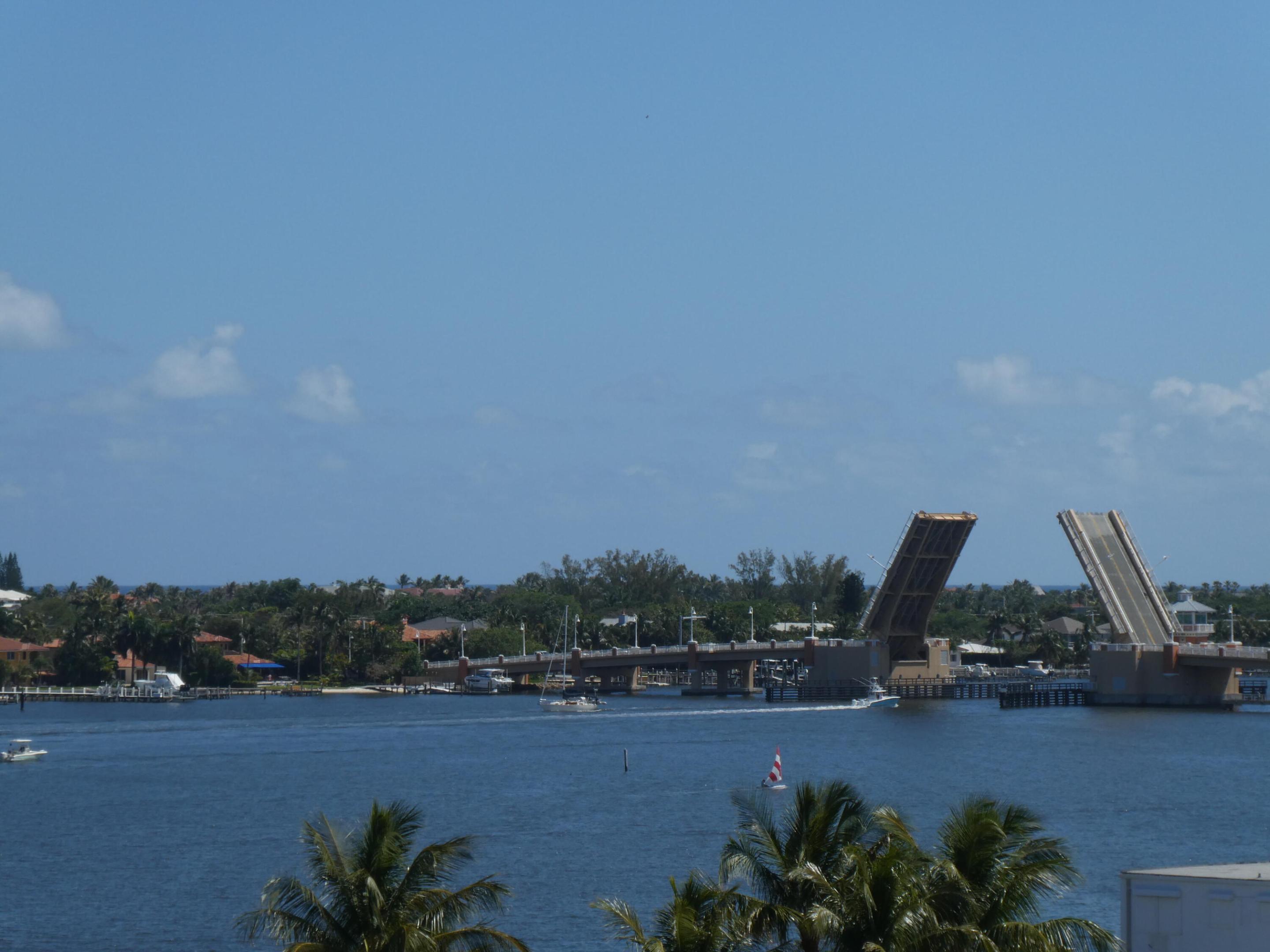 MOORINGS AT LANTANA CONDO 2 - Residential