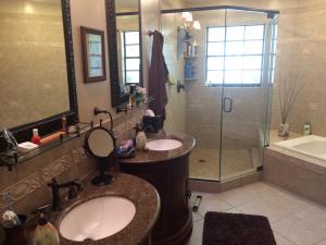 CRYSTAL POINTE 2 - Residential Lease