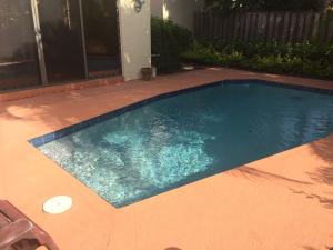 CRYSTAL POINTE 2 - Residential Lease