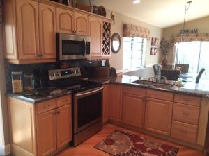 CRYSTAL POINTE 2 - Residential Lease