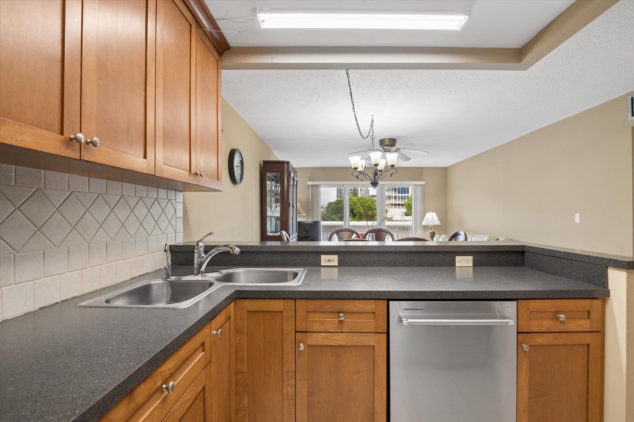 550 Bayshore Drive 314
