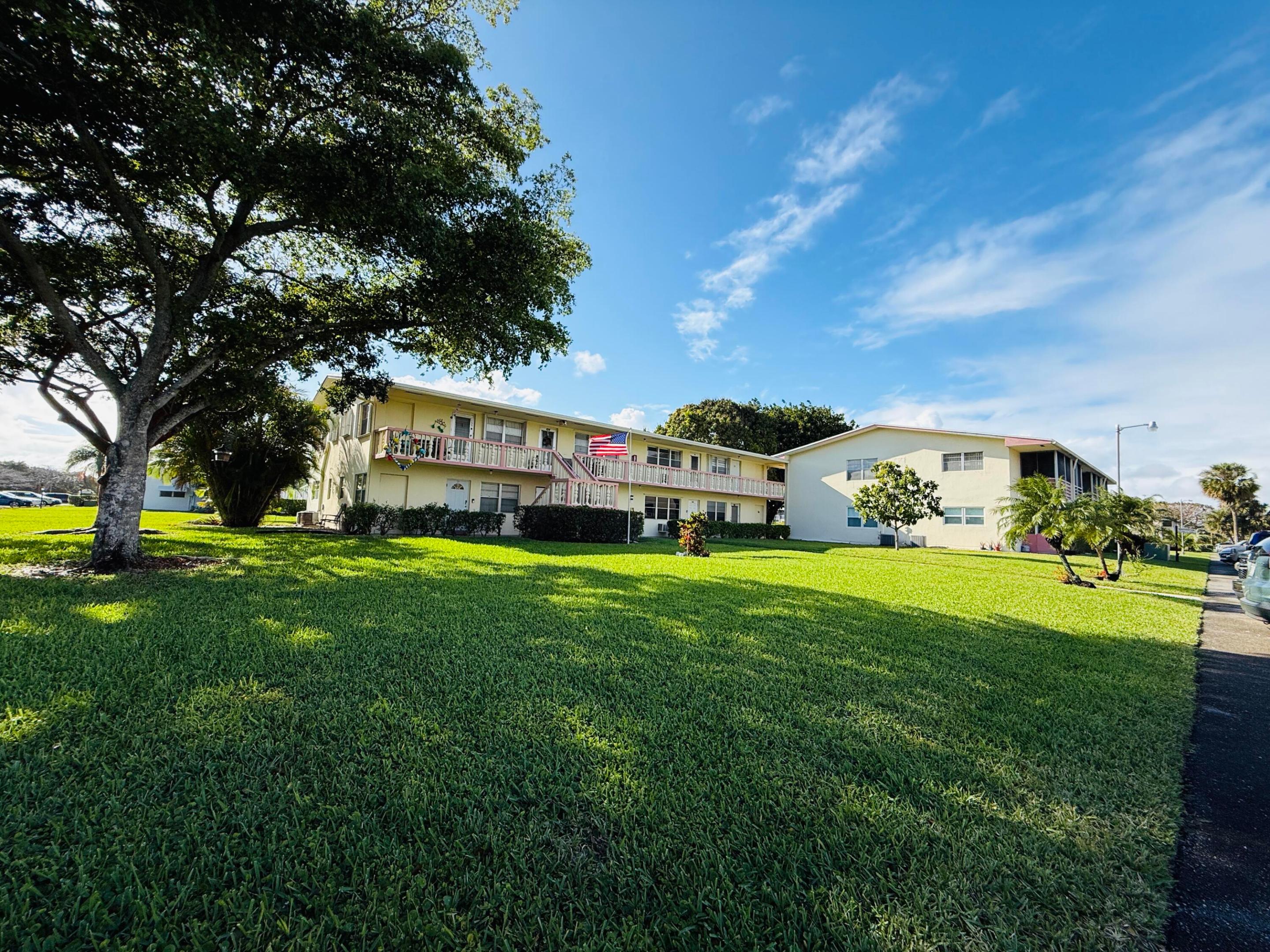 EASTHAMPTON CONDO - Residential