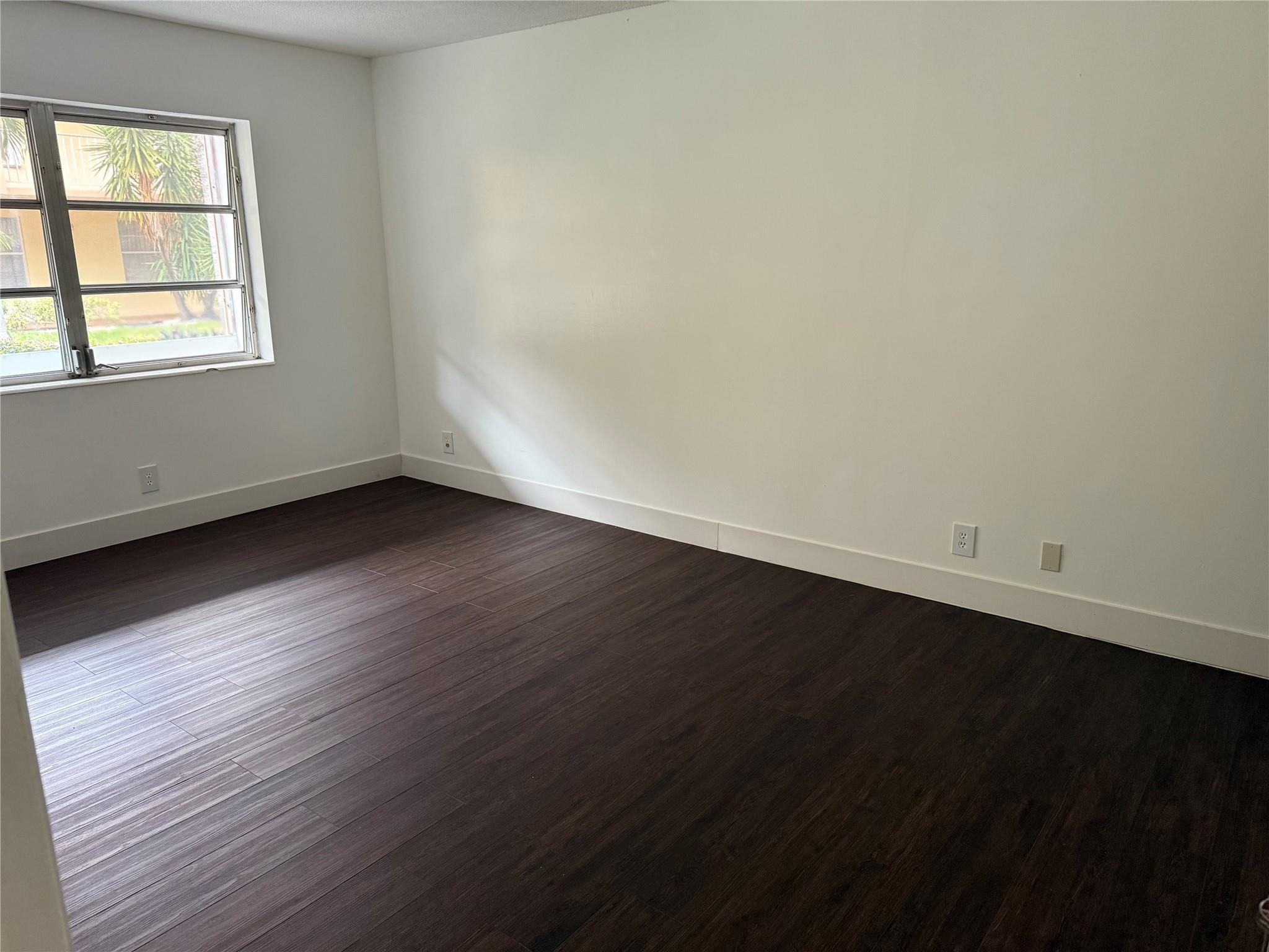 Lauderdale Oaks Condo II - Residential