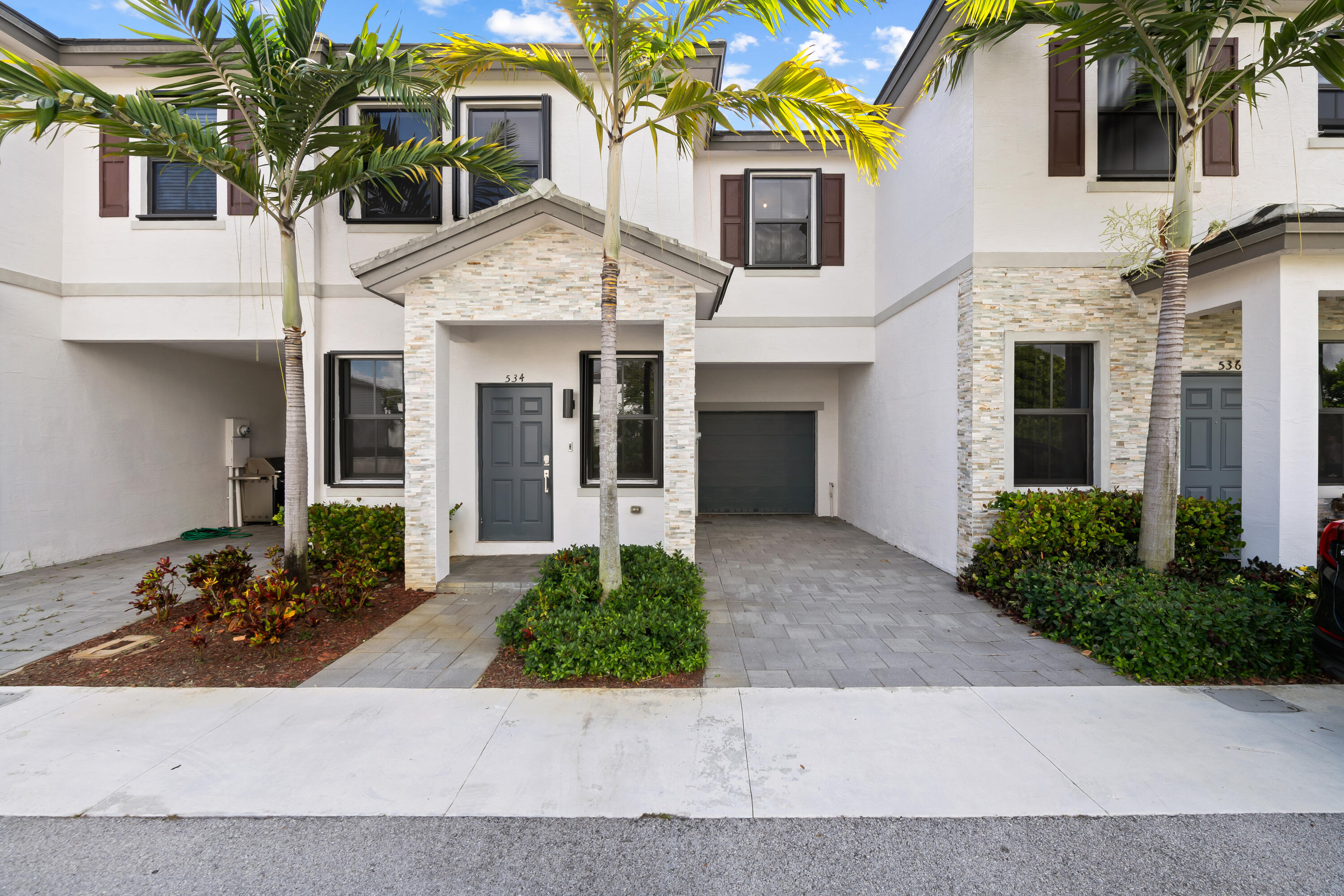 534 SW 19th Terrace