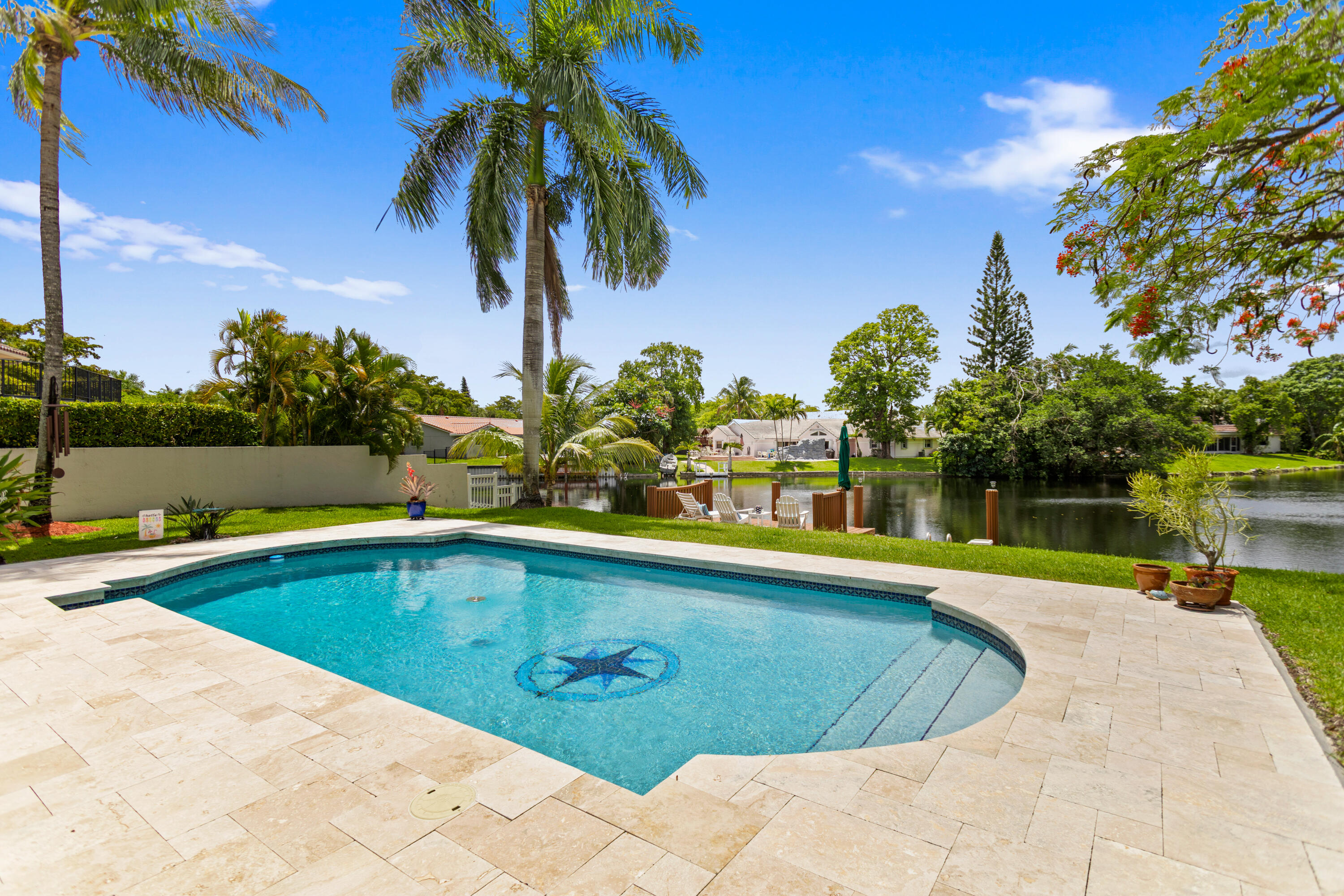 JACARANDA COUNTRY CLUB - Residential