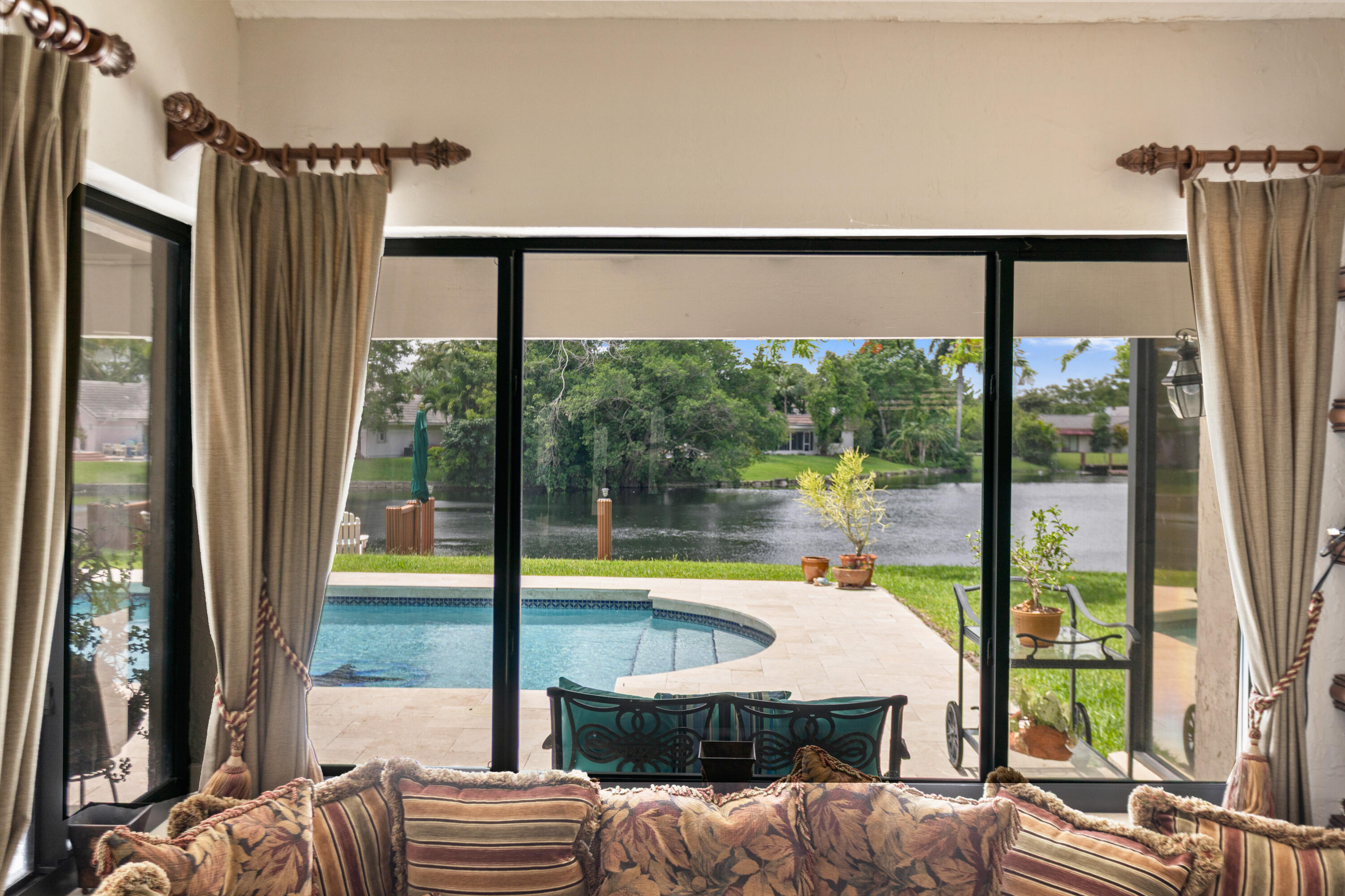 JACARANDA COUNTRY CLUB - Residential