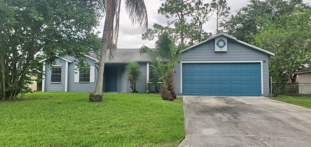 Photo of 1068 SW Mantilla Avenue Ave, Port Saint Lucie, FL 34953 (MLS # R10818041)