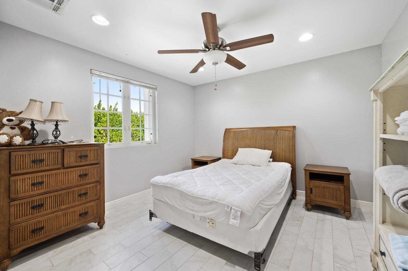 PADDOCK PARK 2 OF WELLINGTON - Residential