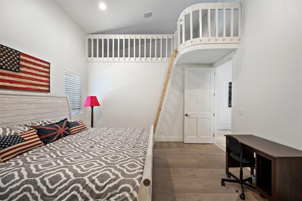 PADDOCK PARK 2 OF WELLINGTON - Residential