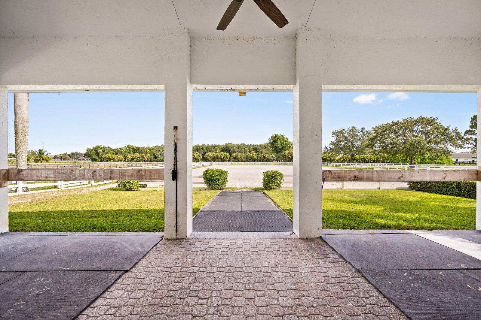 PADDOCK PARK 2 OF WELLINGTON - Residential