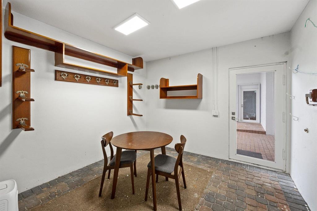 PADDOCK PARK 2 OF WELLINGTON - Residential