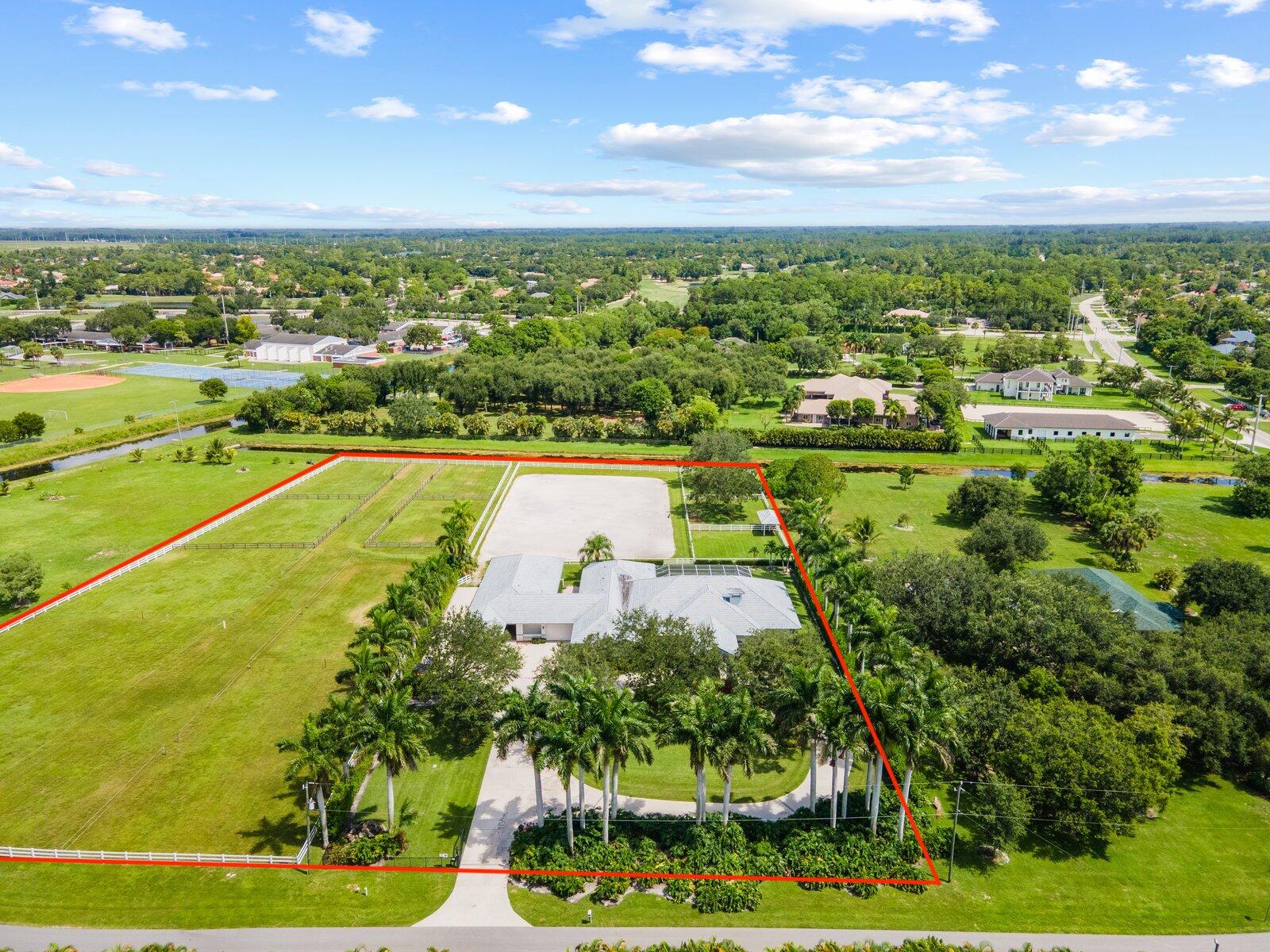 PADDOCK PARK 2 OF WELLINGTON - Residential