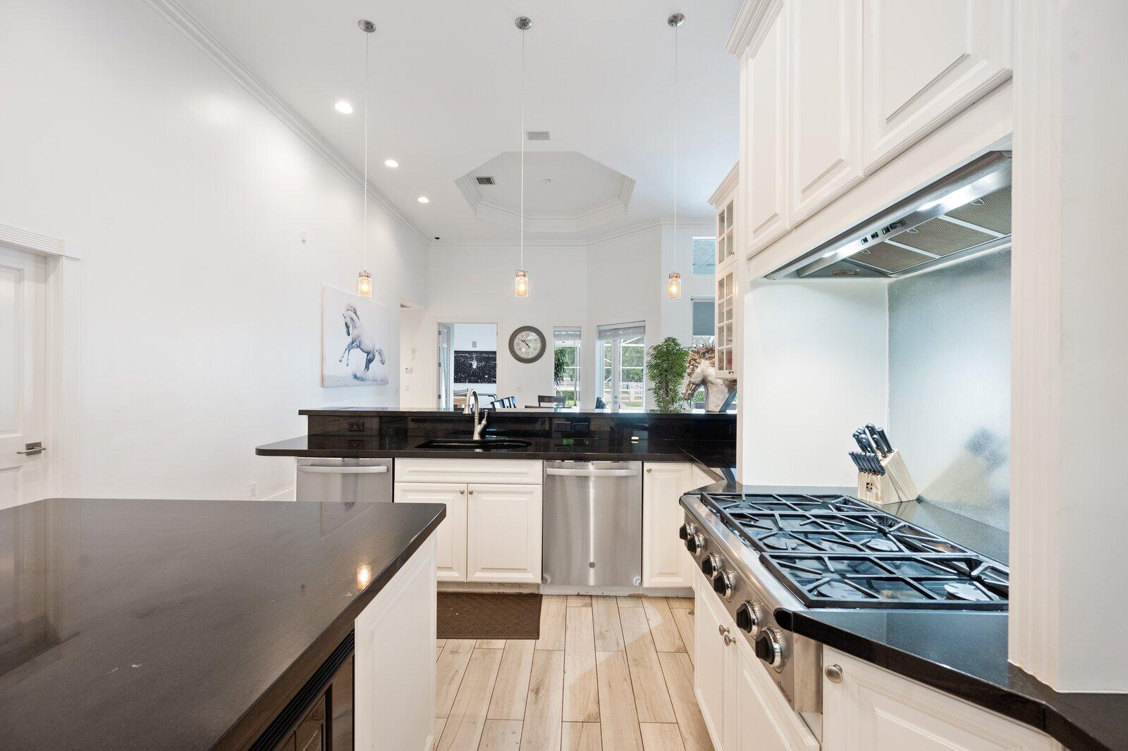 PADDOCK PARK 2 OF WELLINGTON - Residential