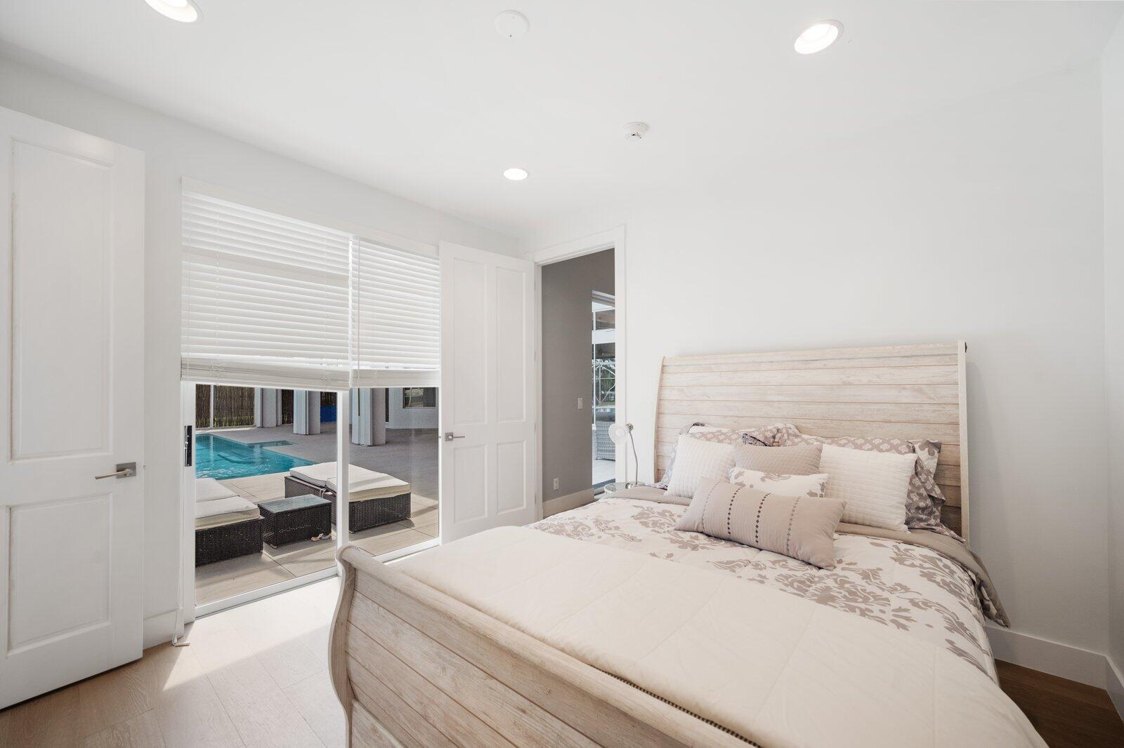 PADDOCK PARK 2 OF WELLINGTON - Residential