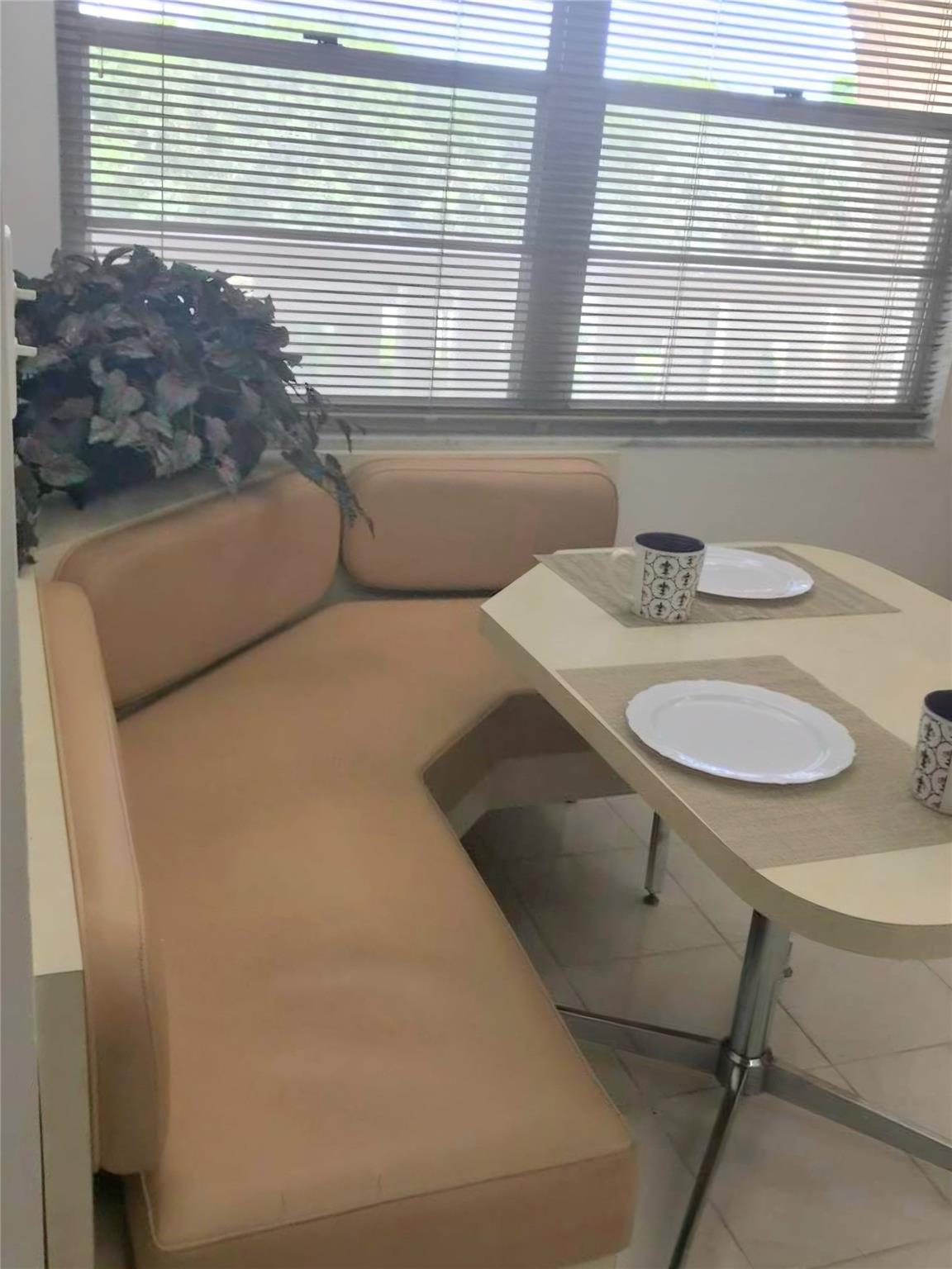 LUCAYA VILLAGE IE CONDO - Residential Lease